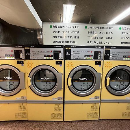 デザイナーズルーム新宿 エレベーター付　繫華街に至近 最大6人 　飲食店集中　買い物便利 Токио Экстерьер фото